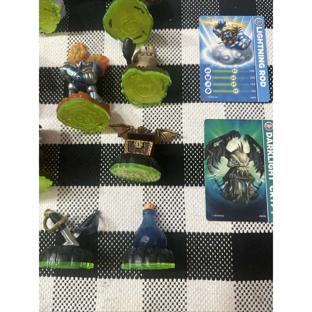 MASSIVE Skylander Lot with‎ Cards Great Condition